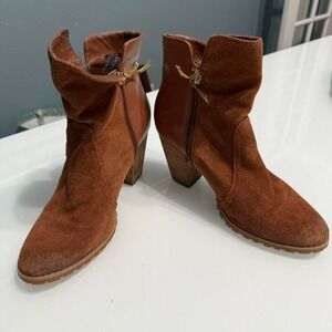 🤎 Tahari "Glenn" Brown Leather + Suede Block Heel Boots –‎ Size 8.5M
